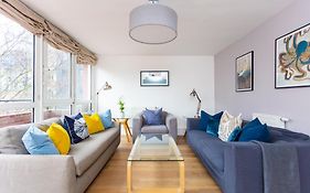 Spacious Central 3 Bedroom Apartment In Old Street